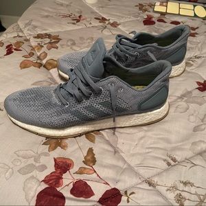 Adidas adiboost. Size 9.5. Pre owned.